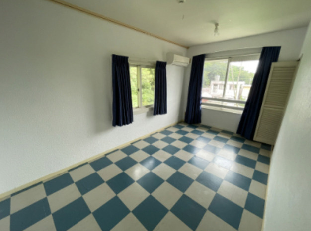 島尻郡八重瀬町字安里の中古一戸建の洋室