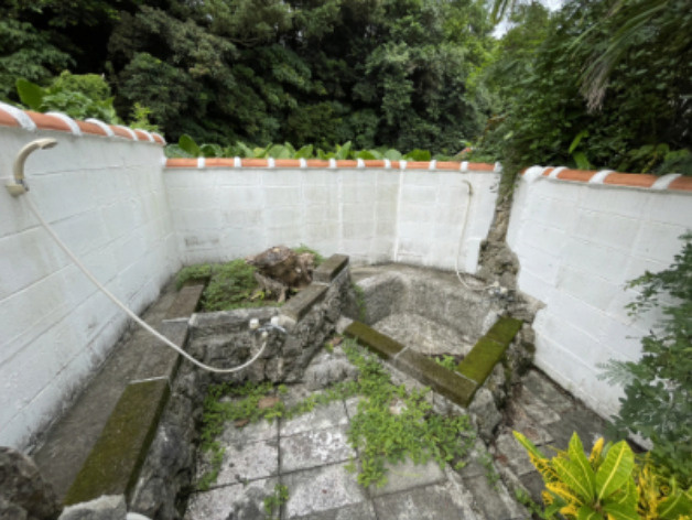 島尻郡八重瀬町字安里の中古一戸建の庭