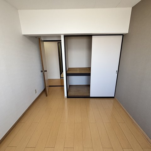 ドエルジョイナスの洋室