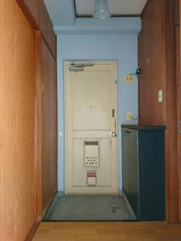 マツイビル A棟の玄関|落ち着いた玄関です