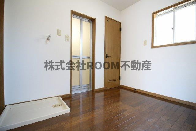 クレストコートBの内装|明るい室内です