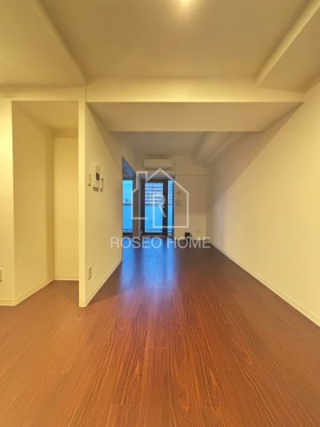 ファーストフィオーレ梅田イーストの居間・リビング