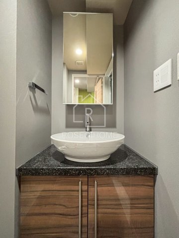 ファーストフィオーレ阿波座アクアの洗面所|同マンション別部屋：参考写真