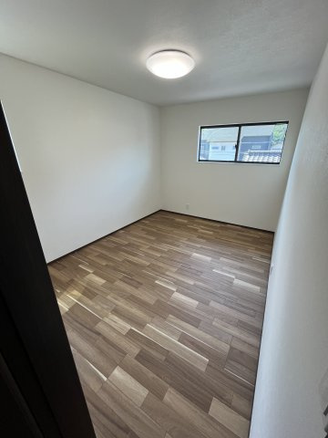 D&CP福武Ⅱ【2,080】土地75.04坪　建物30.34坪の洋室