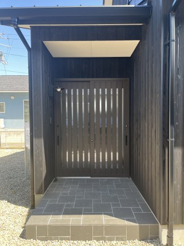 D&CP福武Ⅱ【2,080】土地75.04坪　建物30.34坪の玄関