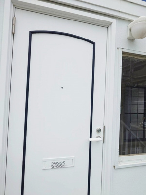 【玄関】 | ファミールウエノC