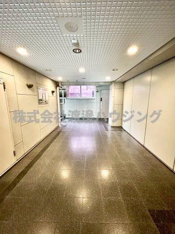 ロイヤル桃山台のエントランス