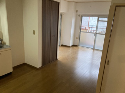 【居間・リビング】 | 米虫ハイツ | 洗面台を入替・洗濯パンの新設を行いました。