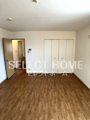 【寝室】 | セントラル・ウッズ | 使い勝手のいい寝室です