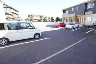 【駐車場】