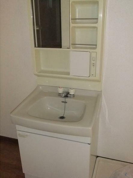 ヴィラ吉田の洗面所