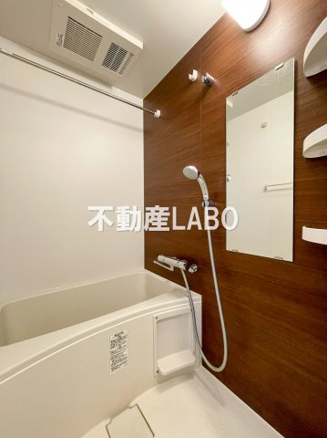 アドバンス大阪グロウスの浴室