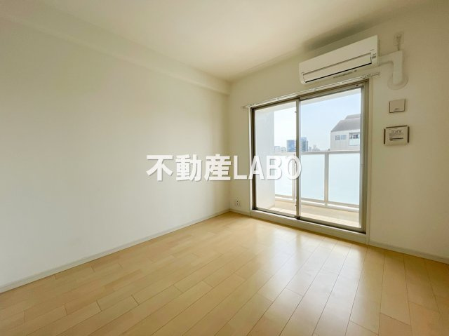 アドバンス大阪グロウスの居間・リビング