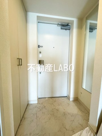 アドバンス大阪グロウスの玄関