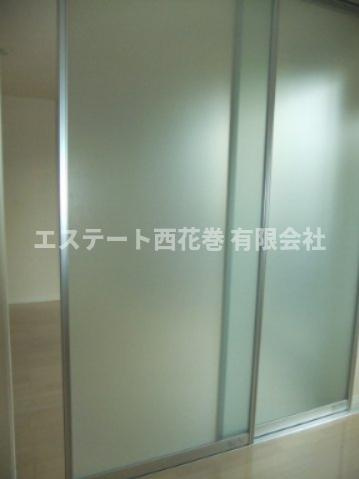 シャーメゾンKanonの内装|建具はすりガラス風になります