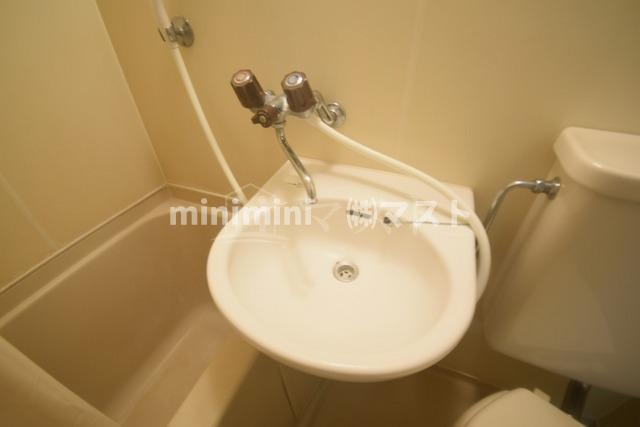 エクセレント中道の洗面所