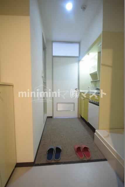 エクセレント中道の玄関