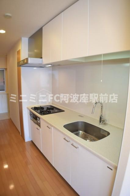 大阪市西区北堀江１丁目の賃貸マンションのキッチン|※別号室参考写真