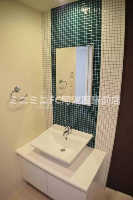 大阪市西区北堀江１丁目の賃貸マンションの洗面所|※別号室参考写真