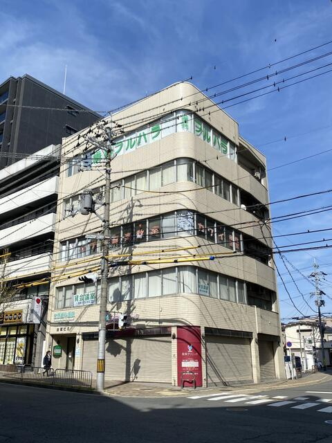 古原ビル　３階