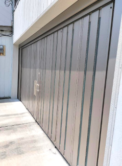 寝屋川市点野3丁目　貸倉庫の外観