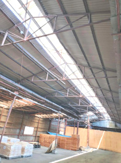 寝屋川市点野3丁目　貸倉庫の内装