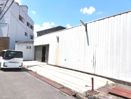 寝屋川市点野3丁目　貸倉庫の外観