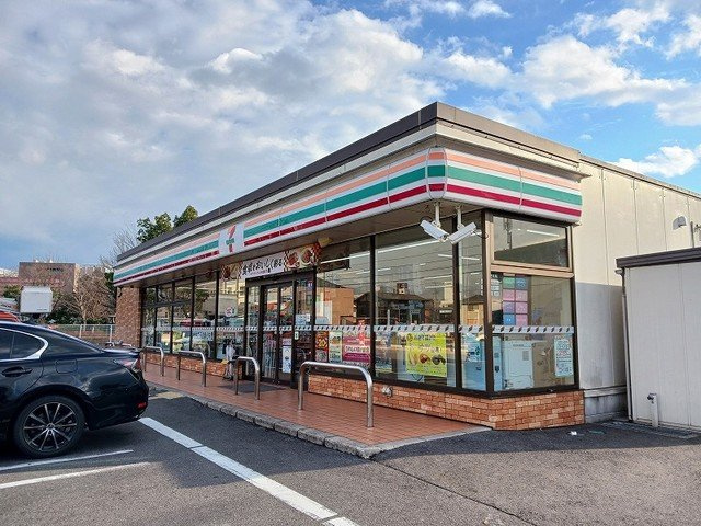 ＵＯの周辺|セブンイレブン南彦根駅北店様まで810m