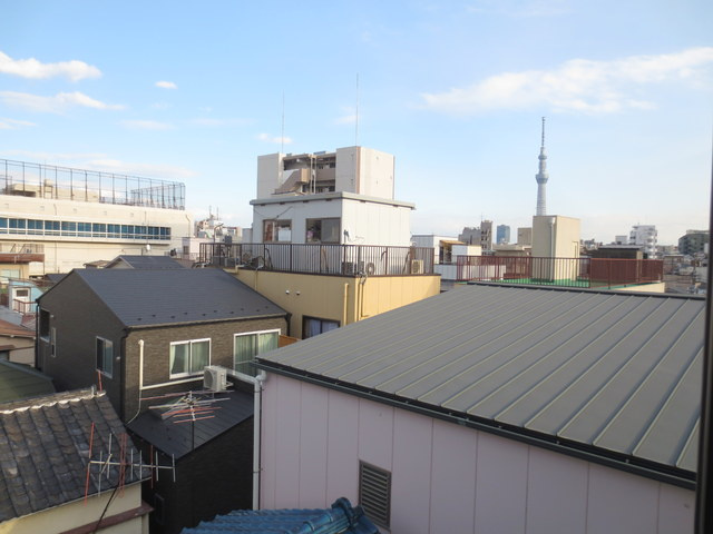 Ｃｏｕｒｔ　Ｈｅｉｍｓ　の展望|★洋室側の窓からの景色・スカイツリーみえます★