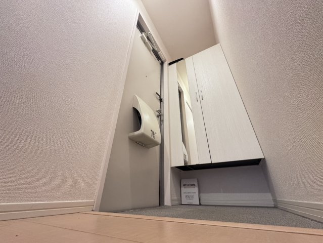 ＭＩＹＡＢＩ　Ｂの玄関|他社様掲載物件もまとめてご紹介、ご案内可能です(^^)/