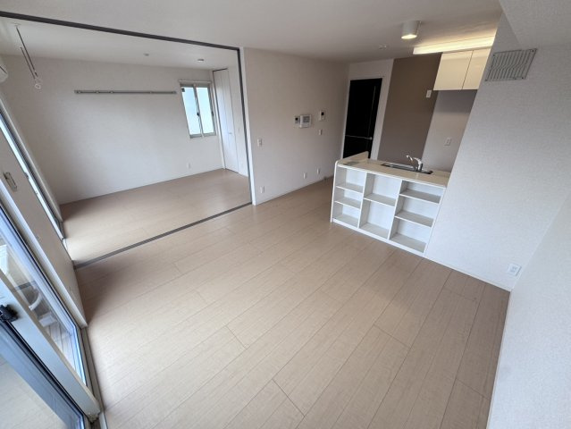 ＭＩＹＡＢＩ　Ｂの居間・リビング|他社様掲載物件もまとめてご紹介、ご案内可能です(^^)/