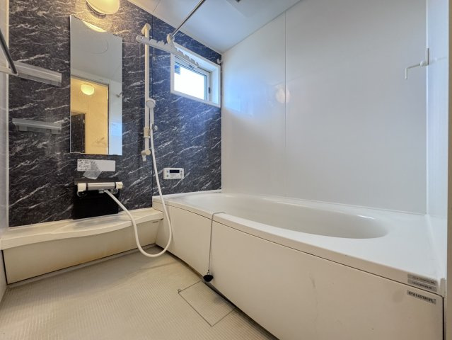 ＭＩＹＡＢＩ　Ｂの浴室|他社様掲載物件もまとめてご紹介、ご案内可能です(^^)/