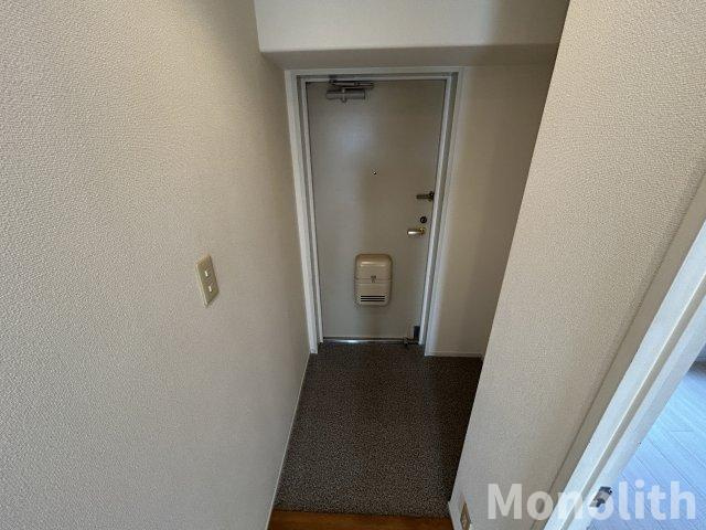 サバービア泉大津の玄関