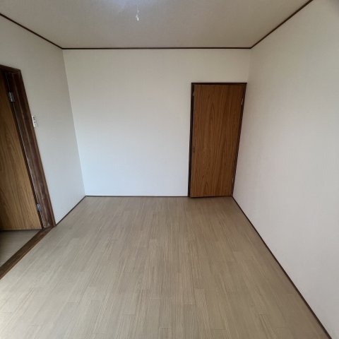 グランドール登別本町の洋室