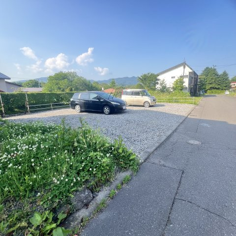 グランドール登別本町の駐車場