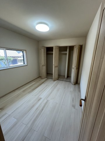 D&CP大生院【1,980】土地99.54坪　建物23.44坪の洋室