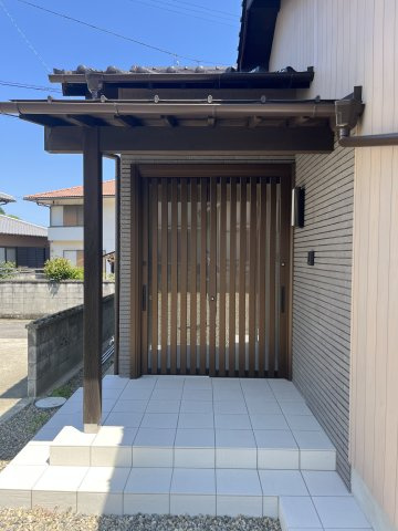 D&CP大生院【1,780】土地99.54坪　建物23.44坪の玄関