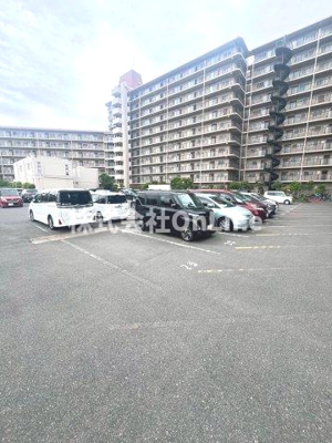 【駐車場】 | ローレルハイツ八尾1号棟