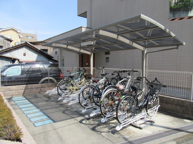 エステートヌクイB棟のその他共用部分|★屋根付き駐輪場★