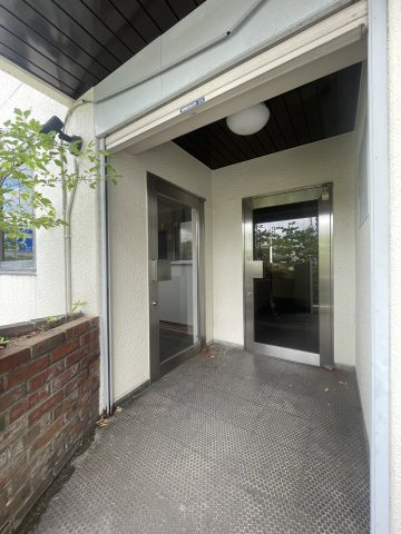 COCORO BLDのエントランス