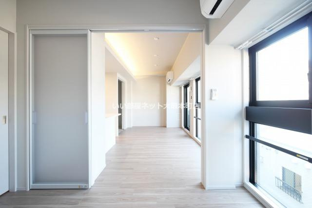 S-RESIDENCE福島diverseの洋室