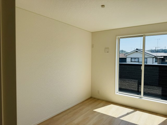 八王子市　大楽寺町　新築一戸建て　３０期の洋室|～2階バルコニーに面している6.0帖の洋室です～