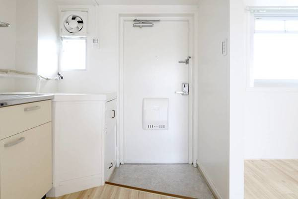 ビレッジハウス富岡2号棟の玄関|ビレッジハウスの同一物件・同一タイプの間取りの写真です