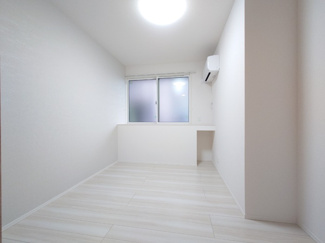 【寝室】 | D-residence西町 | 洋室5.5帖