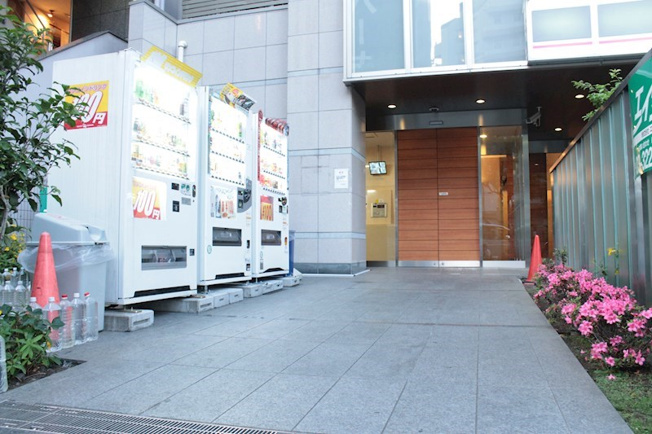 【エントランス】プラーズタワー東新宿ビル