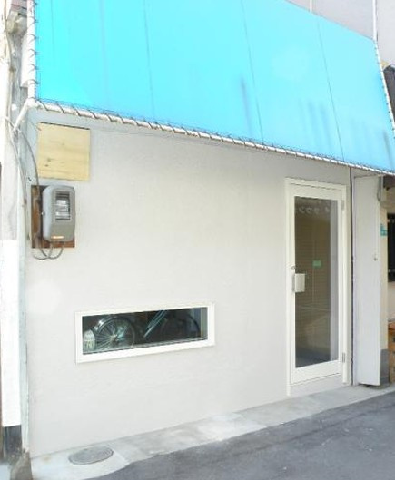 大阪市淀川区三国本町３丁目の店舗一部