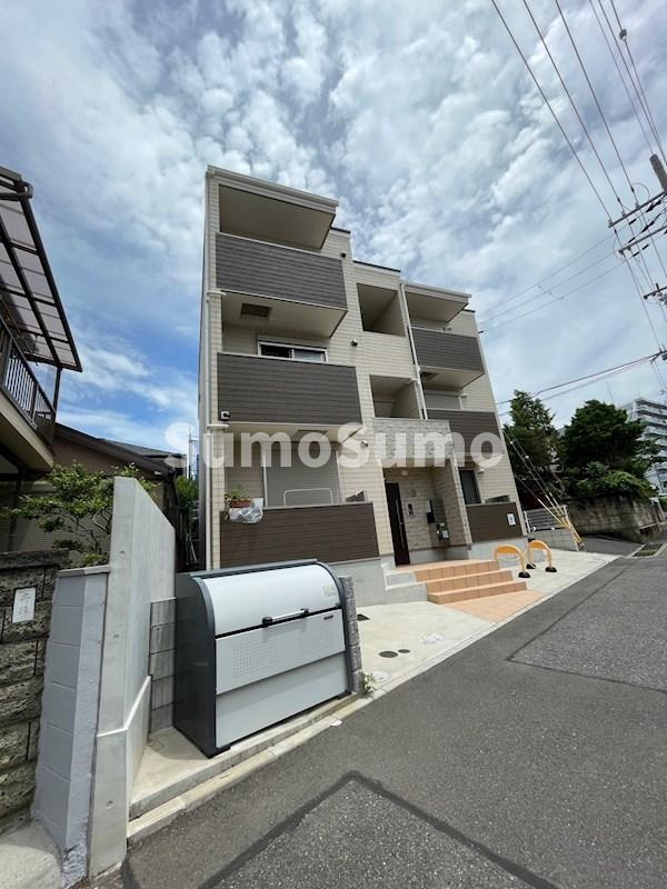 神戸市垂水区王居殿２丁目のアパート