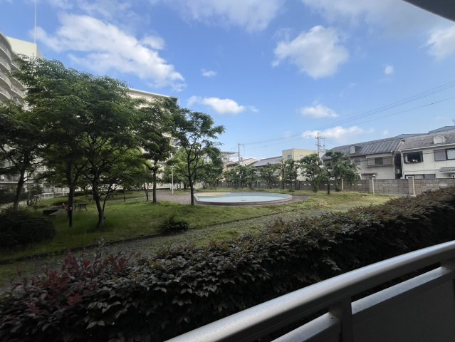 地下鉄「くいな橋」駅徒歩８分、京阪「竜谷大前深草」駅徒歩９分◆リノベーション物件◆深草西浦住宅の展望|バルコニーからの眺望