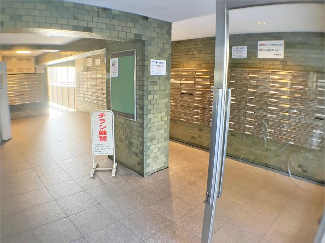 地下鉄「くいな橋」駅徒歩８分、京阪「竜谷大前深草」駅徒歩９分◆リノベーション物件◆深草西浦住宅のその他共用部分|集合ポスト