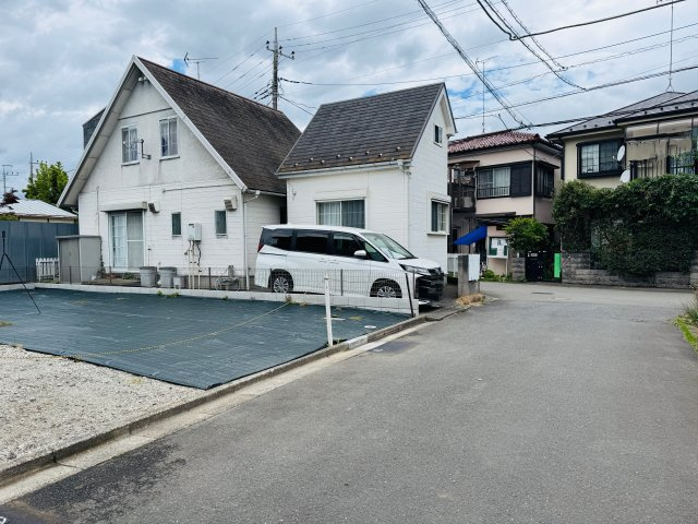 八王子市　諏訪町　建築条件付き売地の前面道路含む現地写真|～前面5ｍ道路につき駐車もしやすいです～